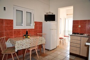 Apartment (Grga - 300m to the sea - A4(2)) | Living area