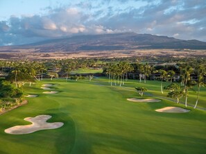 Golf - Golf Villa 2102 – Contemporary & Ocean Views | Onsite Staff & Daily Housekeeping (Kailua Kona)