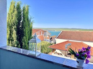 Apartament (Mattisa - 150 m from sea - A1(4+2)) | Vista des de l'habitació