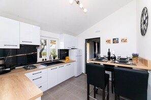 House (Fani - autentic - sea view - H(4)) | Living area
