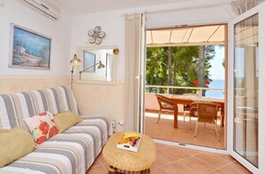 Estudio (Apartmani Dino - gorgeous garden - SA) | Sala de estar