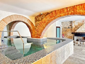 Sauna, hot tub, steam room, Swedish massages, sports massages, massages - Boutique Hotel Comtal Empuries (Castello d'Empuries)