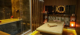 The Hera Platinum Hotel