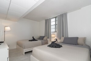 1 bedroom, travel cot - Beachfront Apt | Hollywood, 6th Floor + Pool (Hollywood)