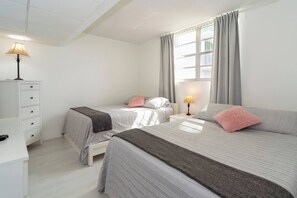 1 Schlafzimmer, Bügeleisen/Bügelbrett, Reisekinderbett, WLAN