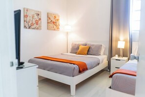 1 chambre, fer et planche à repasser, lit parapluie, Wi-Fi