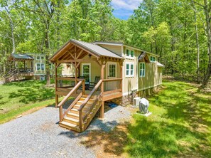 Exterior - Fern Cottage in Menlo, GA! (Dade County)