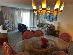 Leilighet, 2 soverom | Oppholdsområde