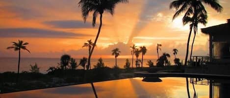 House, 4 Bedrooms | Pool