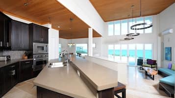 Rumah, 4 kamar tidur | Dapur pribadi | Lemari es, mesin pembuat kopi/teh, dan pemanggang roti