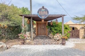 Exterior - Casita Arashi Beach in Aruba (Noord)