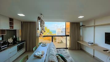 Basic Apartment | Living area | TV