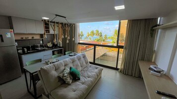 Apartamento básico | Zona de estar | Una televisión