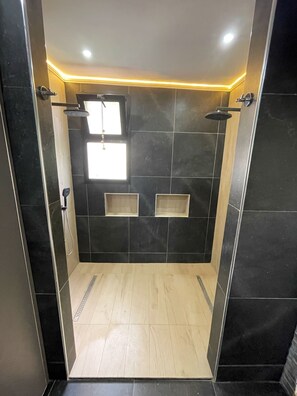 Shower, bidet, towels, soap