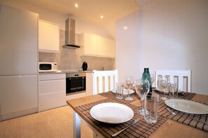 Business Apartment, 1 Bedroom | Private kitchen - Staines Apartments (Staines)