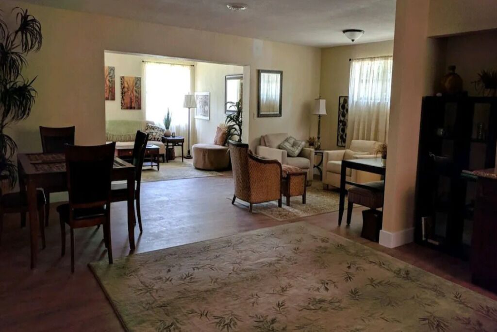 Spacious 2k Sq Feet Home 15-Minutes to Mall, Restaurants, Airport, Park, Beach