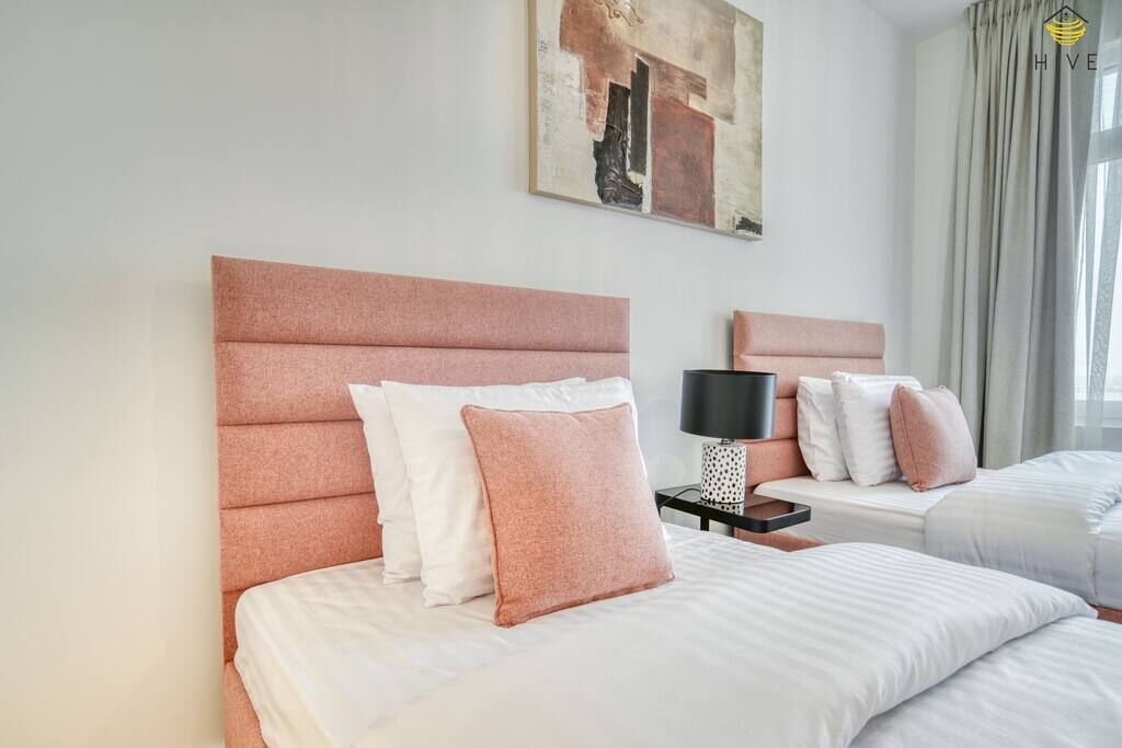 2 عدّة غرف نوم ومكواة/لوح كي وواي فاي مجانًا وملاءات أسرّة