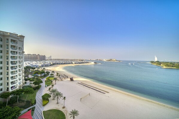 Beach - Gorgeous 2 Bedroom Apartment With Sea Views (Dubai)