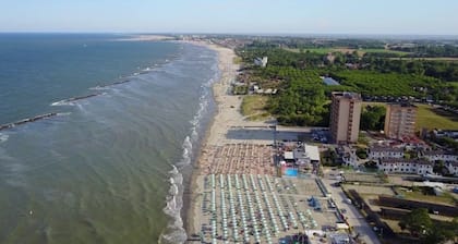 2 Bedroom Private vacation home in Lido degli Scacchi