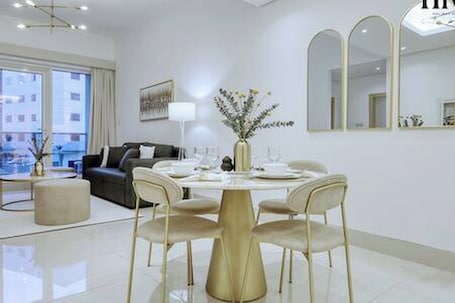 Dining. Cosy 1 Bed in Al Warqa