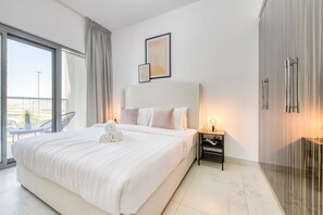 Iron/ironing board, free WiFi, bed sheets