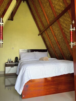 Double Room, Patio, Mountain View | Desk - Pinggan glamping ground (Kintamani)