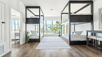 7 bedrooms, iron/ironing board, WiFi, bed sheets