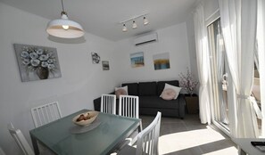 Casa (Lana - panoramic sea view - H(4+2)) | Servei de restauració