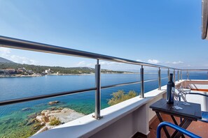 Apartment (Ana - 5 m from beach - R9-22(2)) | Balcony