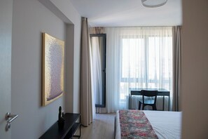 2 bedrooms, bed sheets