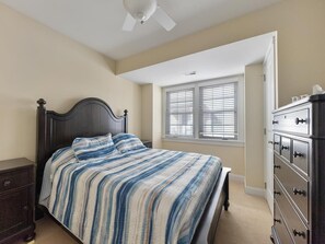 5 habitaciones, tabla de planchar con plancha y wifi 