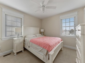 5 bedrooms, iron/ironing board, WiFi