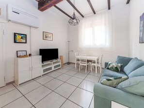 Living area - CASA CHIARA (Bologna)