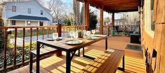 Spacious Spring Lake Retreat • Beach Access • Sleeps 8 • Family & Pet Friendly