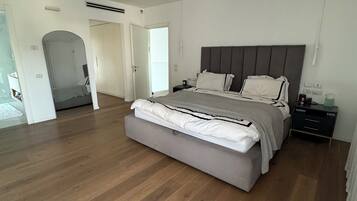 5 camere, ferro/asse da stiro, Wi-Fi, lenzuola