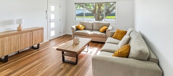 Haven Hideout - 3 bedroom holiday home in North Haven, close to beach, wifi available