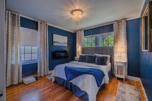 3 soverom, strykejern/-brett, reiseseng for barn og wi-fi (inkludert)