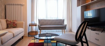 New York: A spacious modern apartment with parking