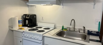 Clean & Quiet Studio Apartment B