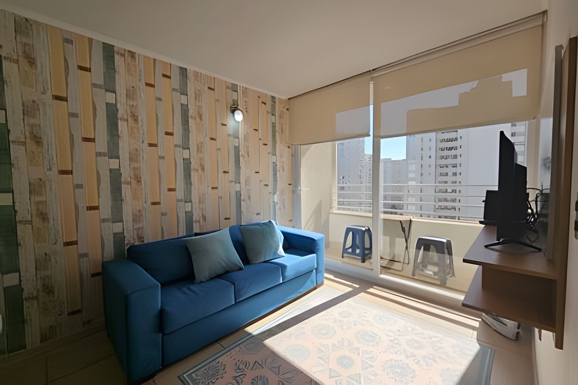 Apartment | Living area | 40-inch TV with cable channels