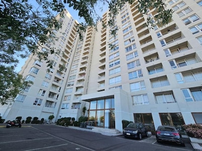 Oceana Suites Marina del Sol