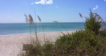 Bayside Manasota Key Condo With Easy Beach Access