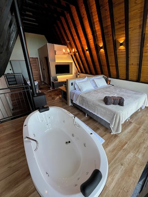 Cabane Deluxe, 1 très grand lit, vue montagne | 1 chambre, décoration personnalisée, Wi-Fi gratuit, draps fournis