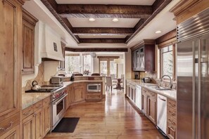 Exterior - 4 Bedroom Luxury Townhome in Lionshead Village (Vail)