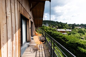 Property grounds - Le Renard - 8 people - Sauna - Lake and Mountain Views, Chalet de luxe 4 étoiles (Gérardmer)