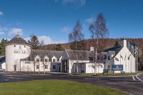 House of Bruar a 5 minute drive from cottage