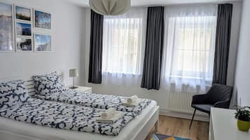 Comfort-Apartment, 2 Schlafzimmer, Bergblick | 2 Schlafzimmer, Verdunkelungsvorhänge, kostenloses WLAN