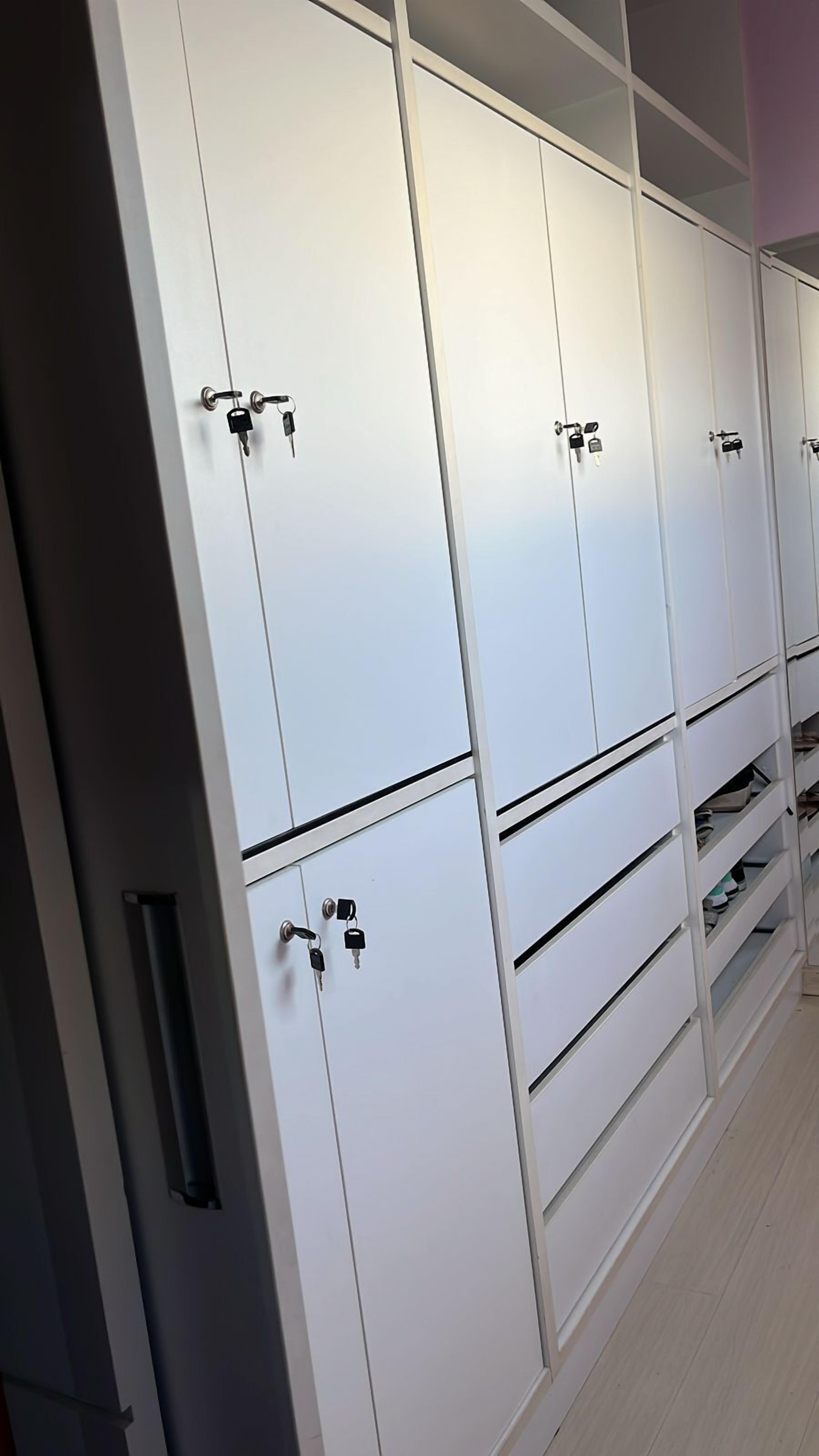 Asrama Umum, hanya perempuan | Kamar mandi | Pengering rambut dan handuk