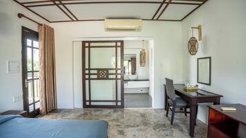 Superior Room, 1 King Bed, Garden View | Premium bedding, memory foam beds, minibar, in-room safe