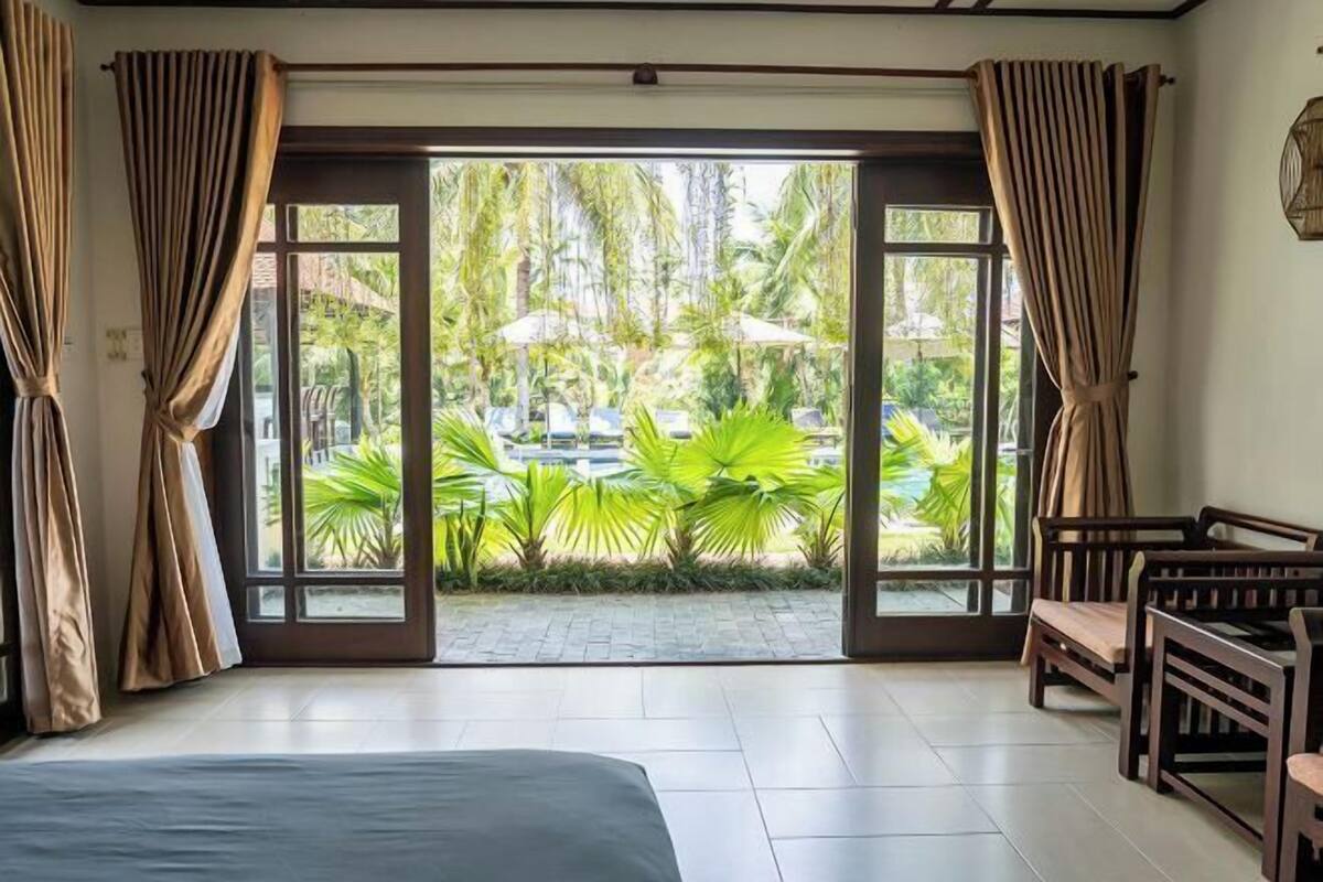 Sengetøy av topp kvalitet, memory foam-senger, minibar og safe på rommet